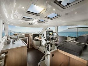 Bavaria E40 charter rent motoryacht yachtco (2)