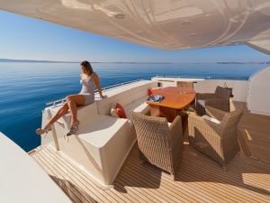 Feretti charter rent motoryacht yachtco (6)