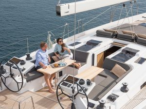 Sailboat charter rent yachtco (3)