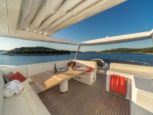 Sunreef sailboat charter rent yachtco (19)