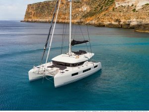 Catamaran charter rent yachtco (34)