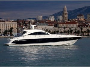Fairline charter rent motoryacht yachtco (2)