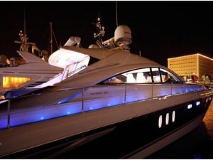 Fairline charter rent motoryacht yachtco (7)