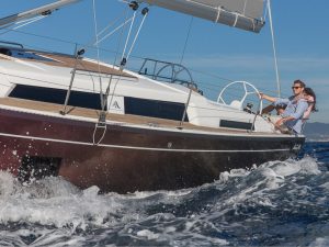 Sailboat charter rent hanse yachtco (11)