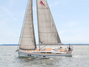 Sailboat charter rent yachtco (3)