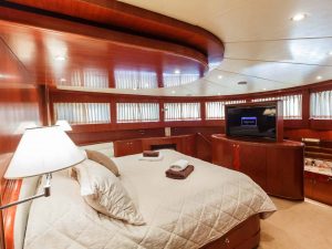 Luxury Yacht charter rent yachtco (19)