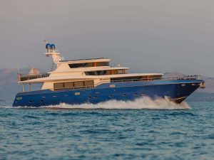 Luxury Yacht charter rent yachtco
