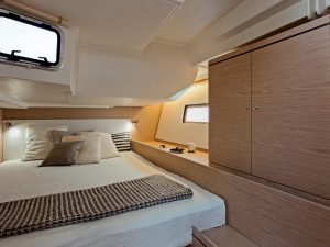 Beneteau sailboat charter rent yachtco (13)