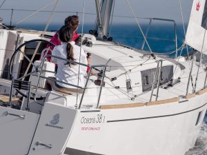 Beneteau sailboat charter rent yachtco (5)
