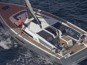 Beneteau sailboat charter rent yachtco (8)
