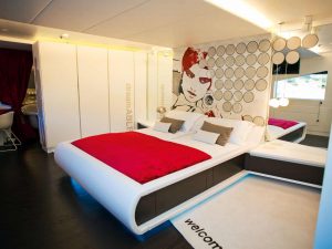 Rent Luxury Yachts (37)
