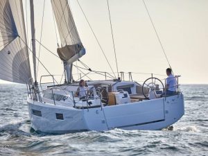 Sailboat charter rent yachtco (26)