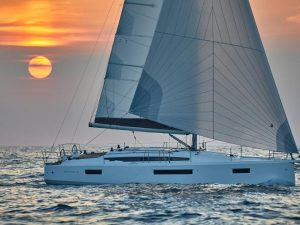 Sailboat charter rent yachtco (33)
