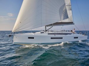 Sailboat charter rent yachtco (36)