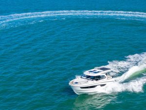 Bénéteau motor yacht charter rent yachtco (10)