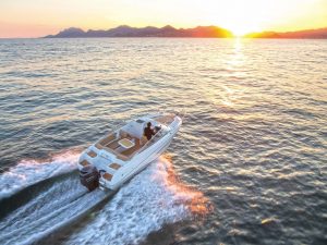 Jeanneau motorboat charter rent yachtco (18)