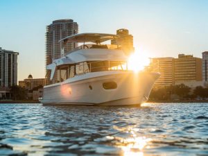 Swift Trawler motorboat charter rent yachtco (8)