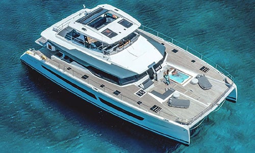 yacht charter agency